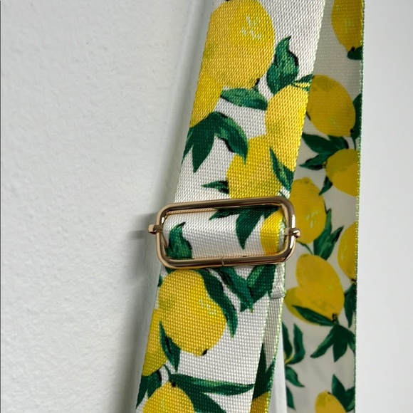 Ahdorned | Vegan Tote Bag w/ Lemon Removable Crossbody Strap ๐ - Picture 9 of 16
